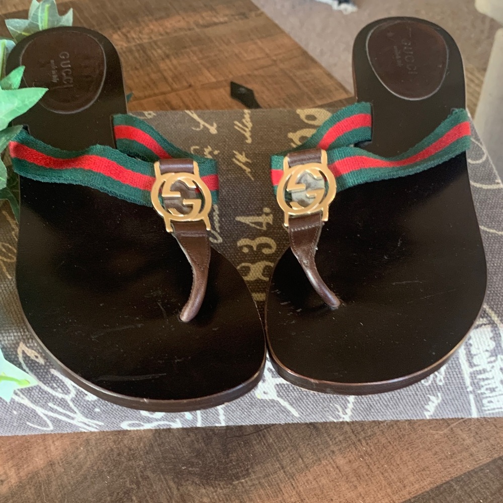 Gucci Black Sandals with Green and Red Straps,with kitten heal.